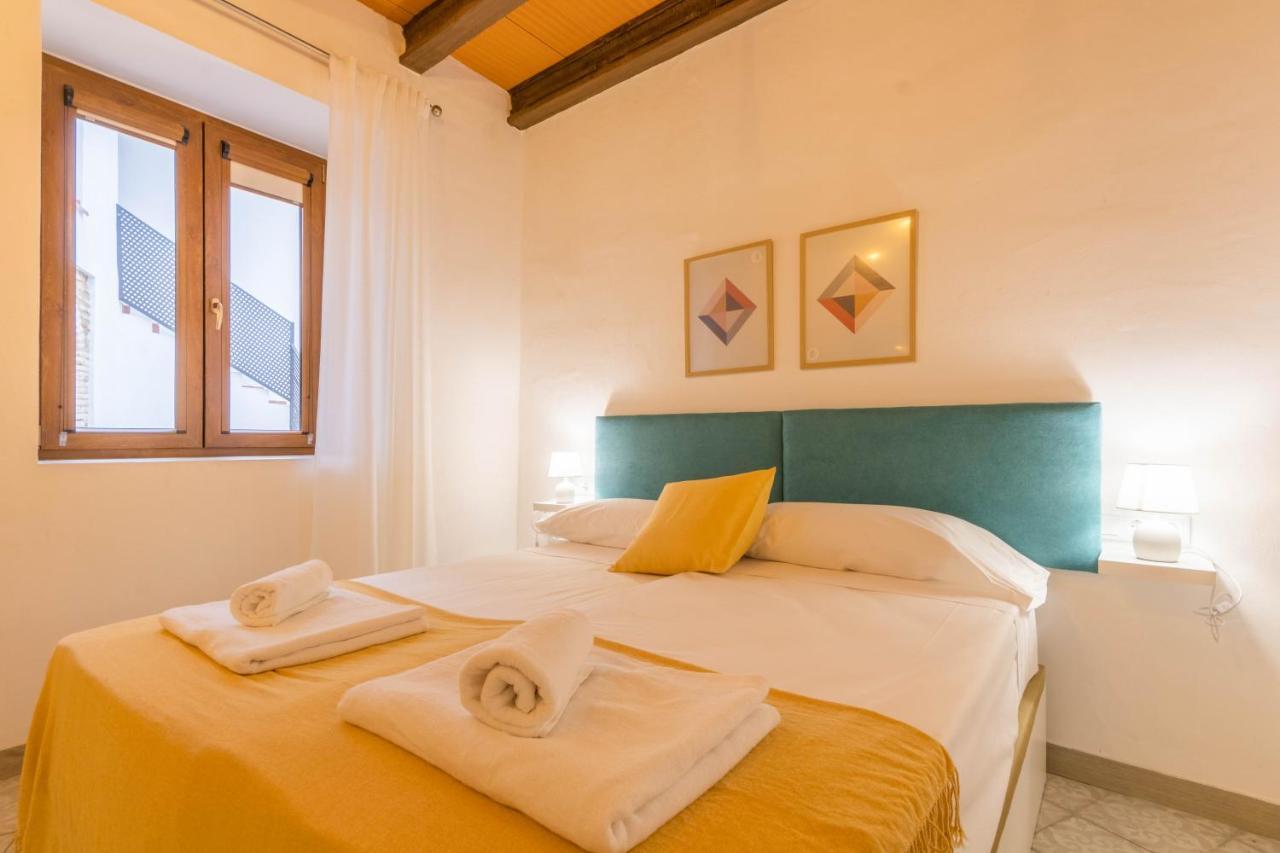 Apartamentos Miguel De Cervantes Centro 科爾多瓦 外观 照片