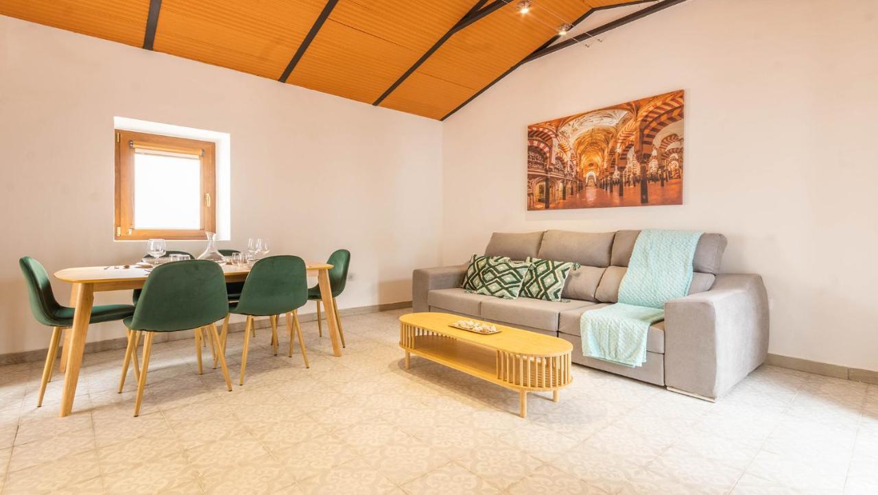 Apartamentos Miguel De Cervantes Centro 科爾多瓦 外观 照片