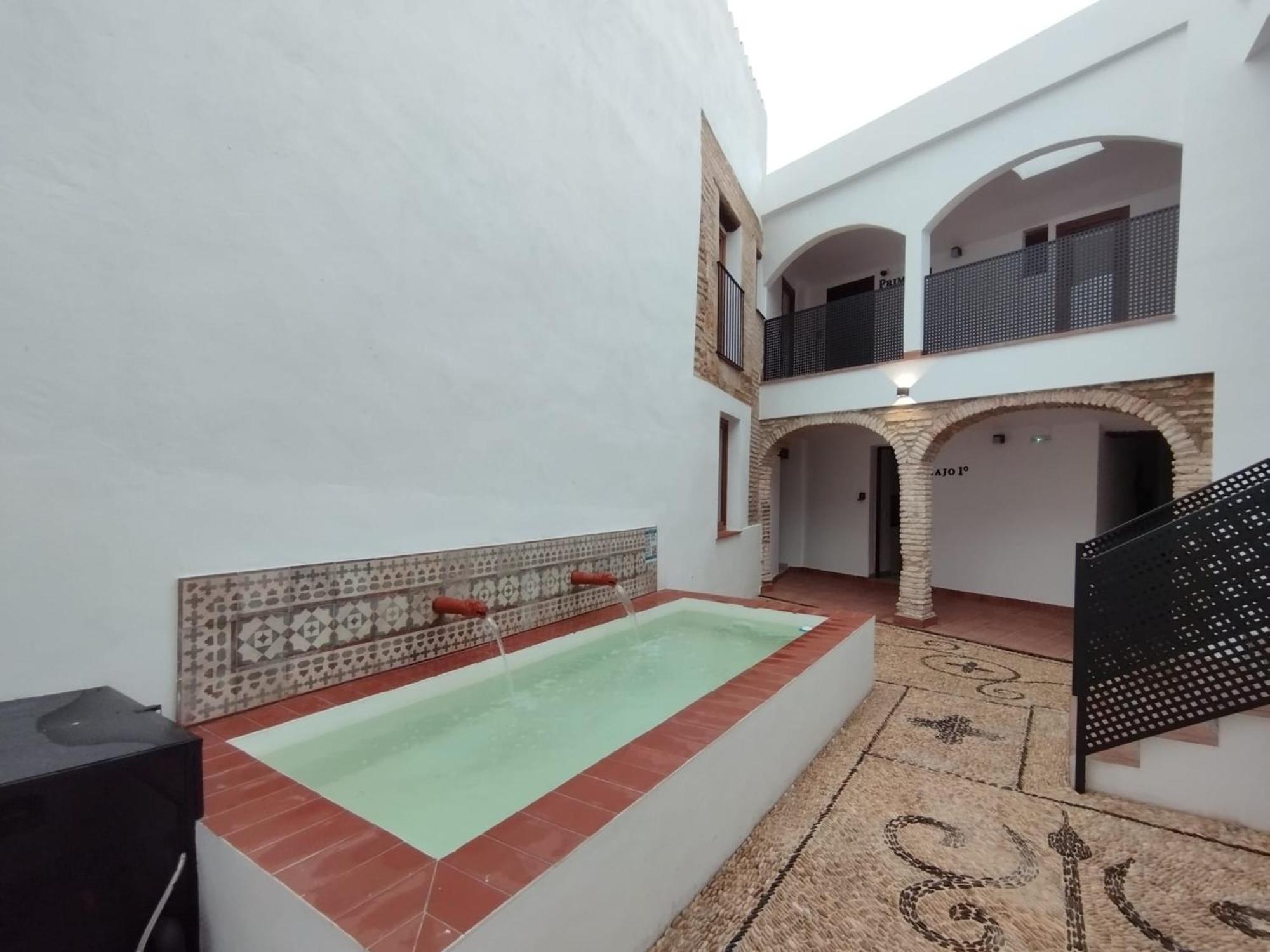 Apartamentos Miguel De Cervantes Centro 科爾多瓦 外观 照片