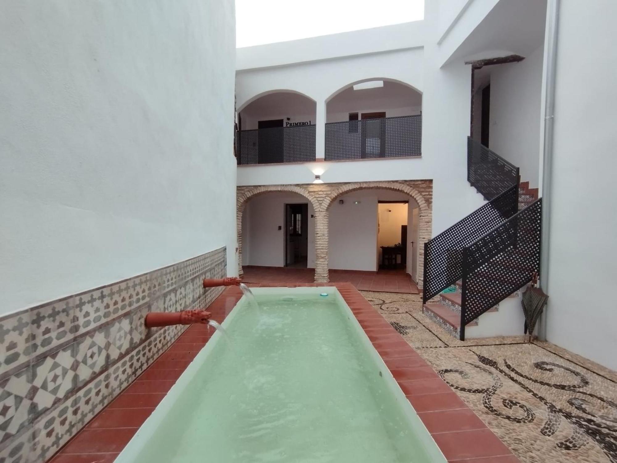 Apartamentos Miguel De Cervantes Centro 科爾多瓦 外观 照片