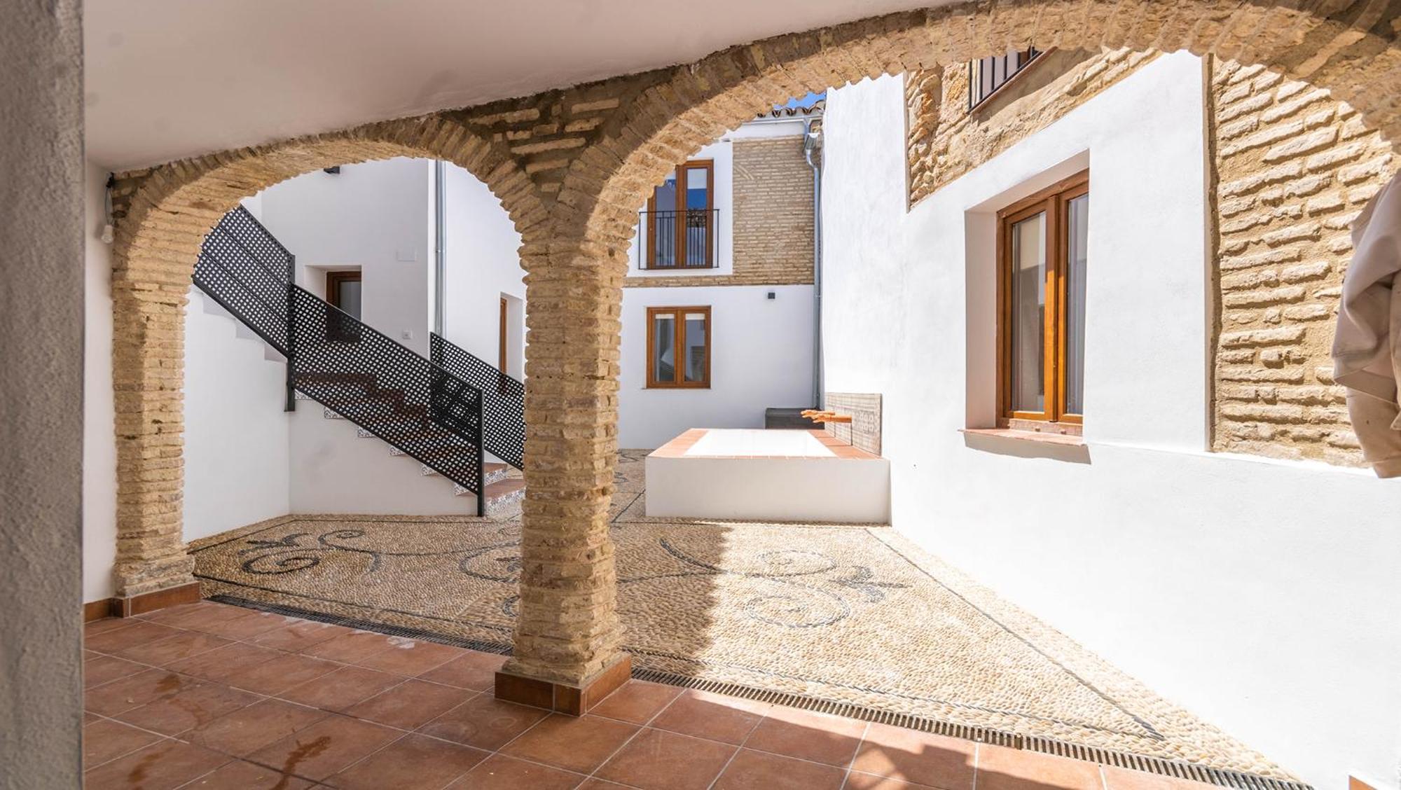 Apartamentos Miguel De Cervantes Centro 科爾多瓦 外观 照片