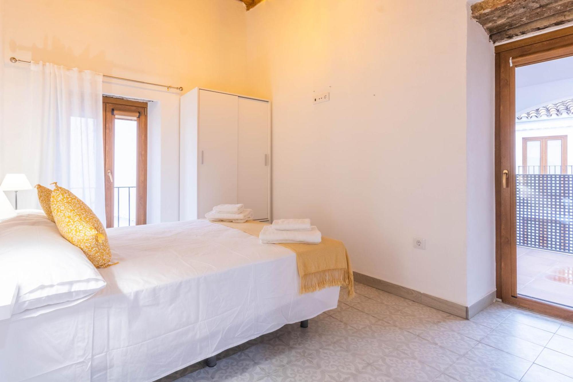 Apartamentos Miguel De Cervantes Centro 科爾多瓦 外观 照片